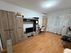 1 Decembrie metrou 5-6 min - Piata Trapezului